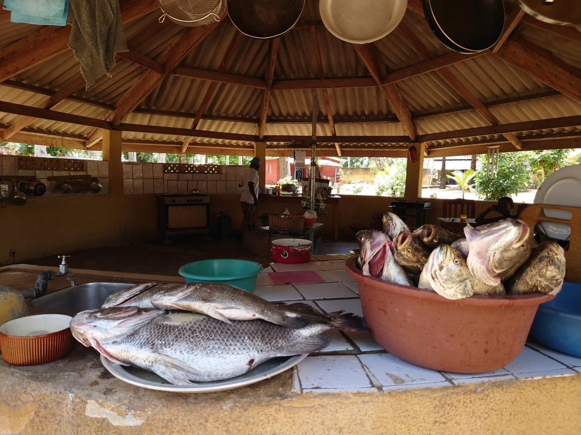 Rundbungalow Auf Lionsrest Grand-Bassam エクステリア 写真